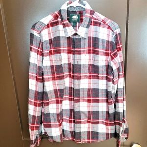Roots flannel sz.m button up shirt.